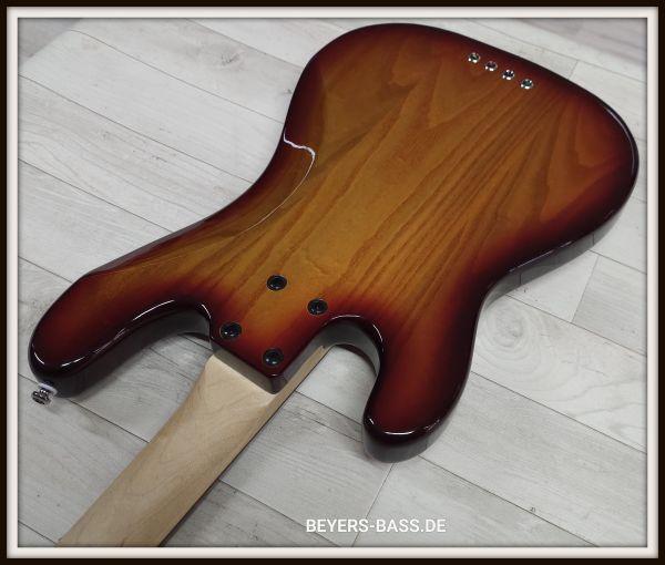 Lakland Skyline 44-64 Deluxe Flamed Maple, Honey Burst Gloss